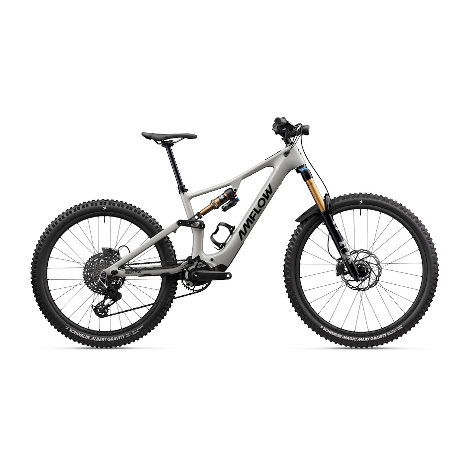 Amflow PX Carbon Pro – Produktansicht Amflow PX Carbon Pro E-Mountainbike in heller Lackierung, seitliche Produktansicht